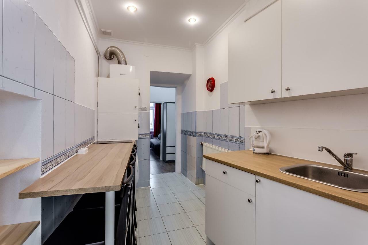 Modern Apartment In Lviv Historic Centre Экстерьер фото