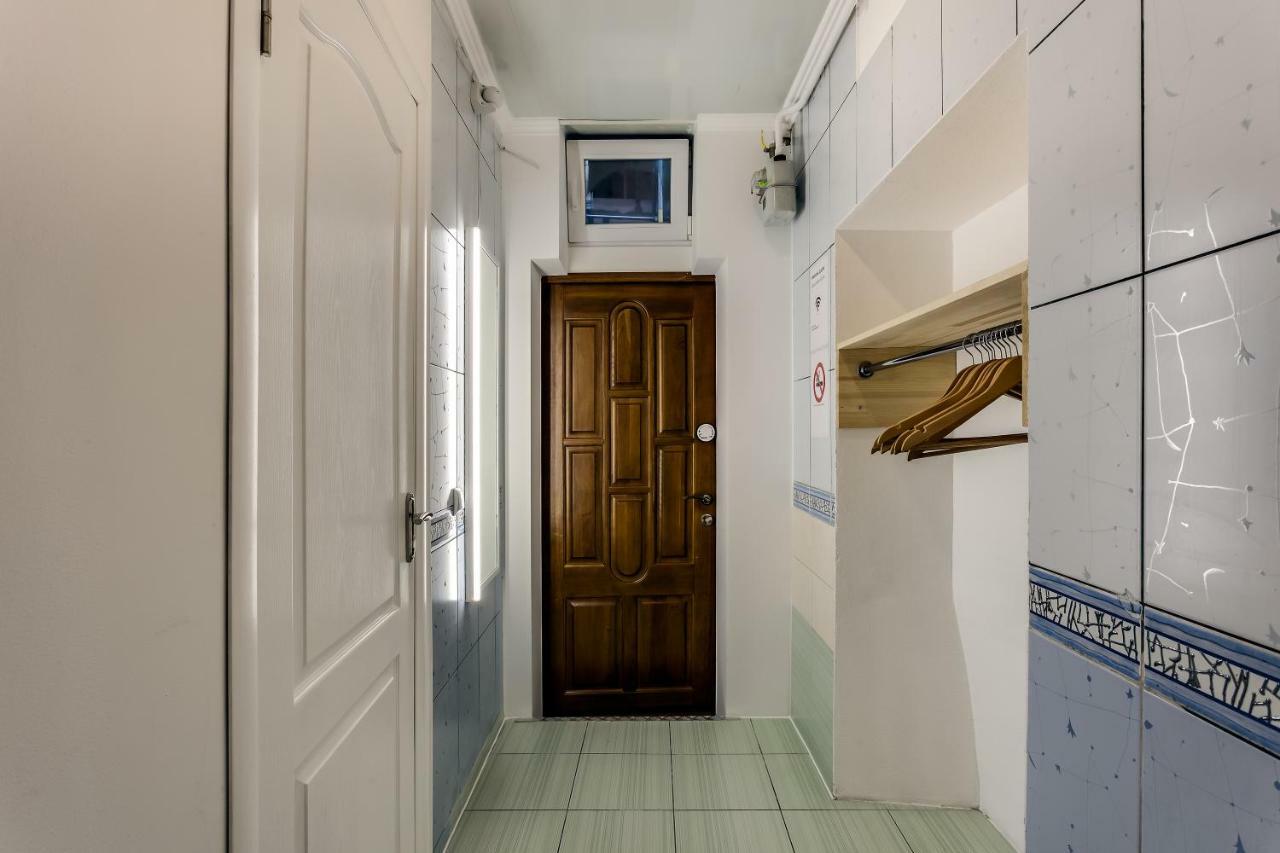 Modern Apartment In Lviv Historic Centre Экстерьер фото