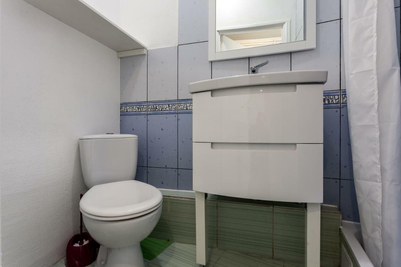 Modern Apartment In Lviv Historic Centre Экстерьер фото